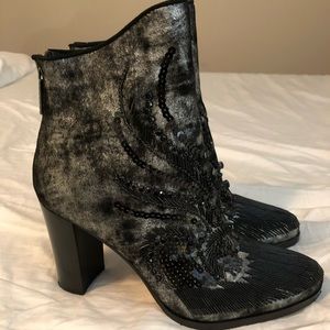 Donald J. Pliner Quiva-Rz Rust/Gunmetal, Size 10